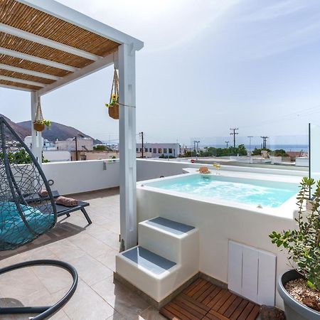 Santorossa Luxury Villas Emporio  Zewnętrze zdjęcie