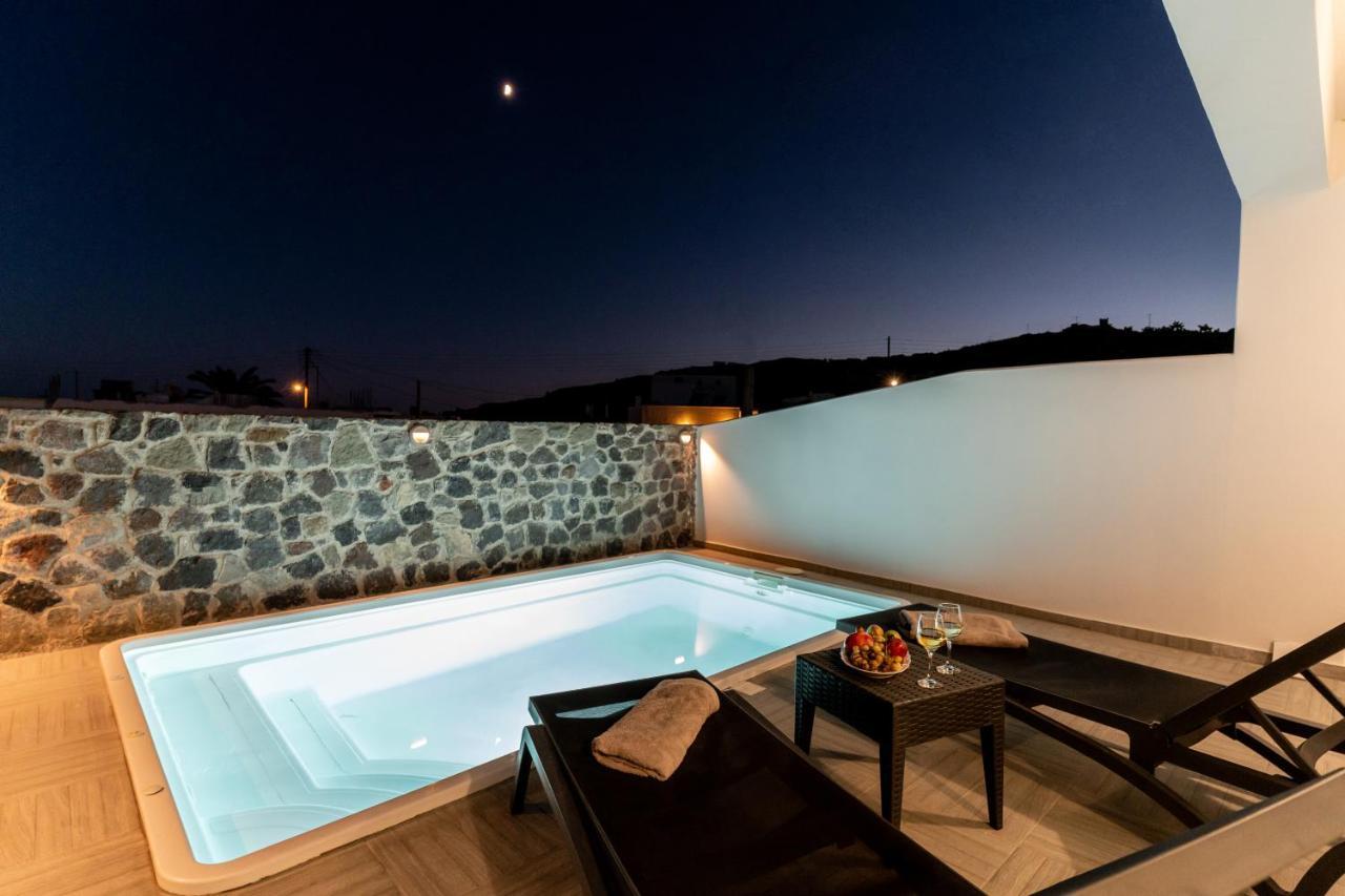 Santorossa Luxury Villas Emporio  Zewnętrze zdjęcie